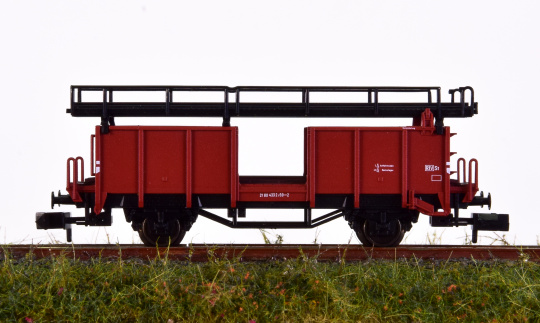 Fleischmann 8224 K (N) – Autotransport-Doppelstockwagen Laaes 541 der DB 
