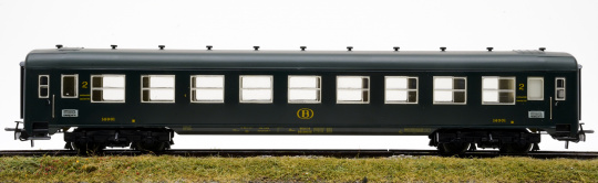 Märklin 4069 – 2. Klasse Liegewagen Serie 14000 der SNCB, ohne Inneneinrichtung 
