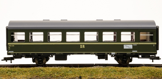 Piko 53081 – 2. Klasse Reko-Durchgangswagen Bge der (D)DR 