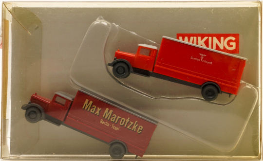 Wiking 90944 (1:160) – 2x Mercedes L 2500 Möbel-LKW 