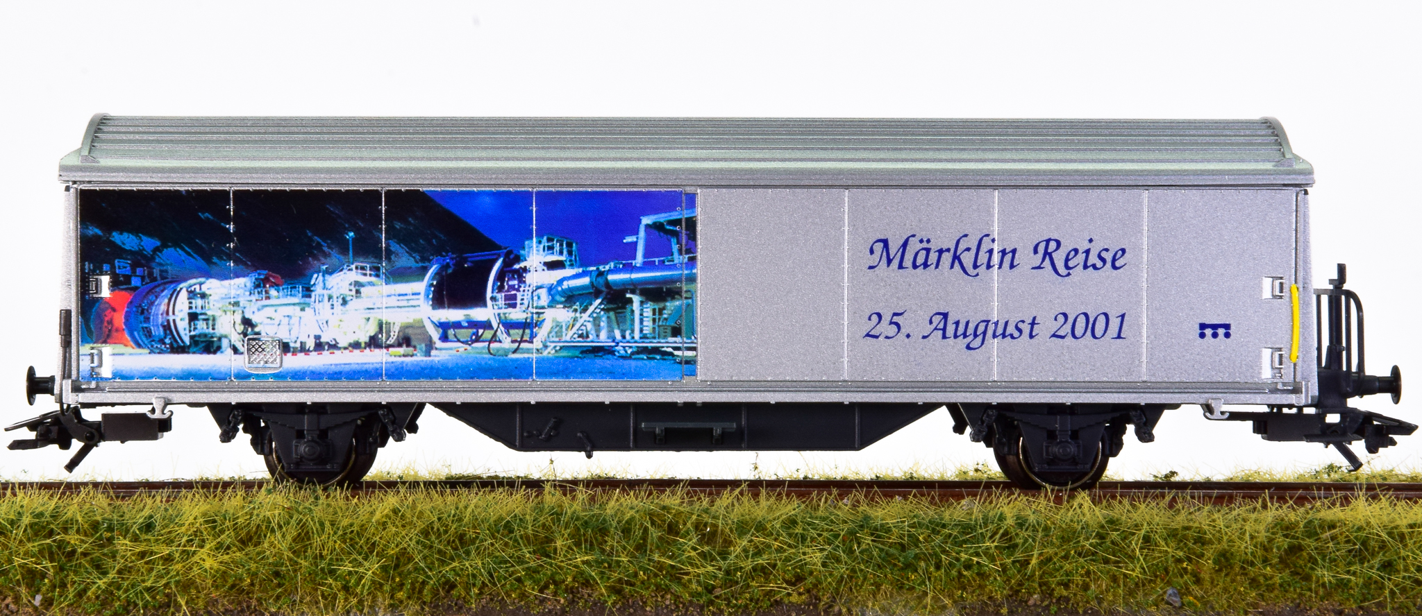 GebrauchteModellbahn | Märklin 4735.956 – Schiebewandwagen Märklin Reise  25. August 2001 | Erste Klasse aus 2. Hand