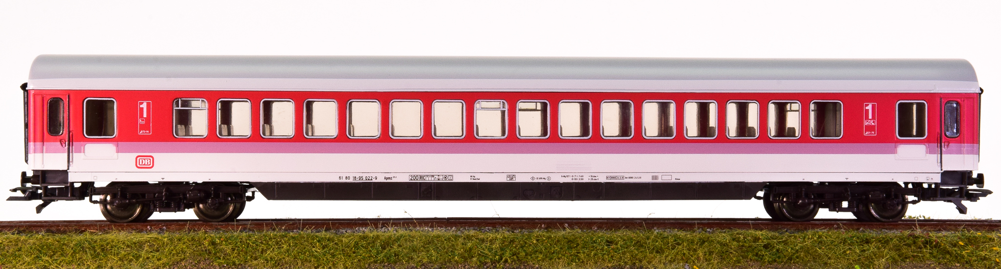 Roco 44781 – 1. Klasse IC-Großraumwagen Apmz der DB